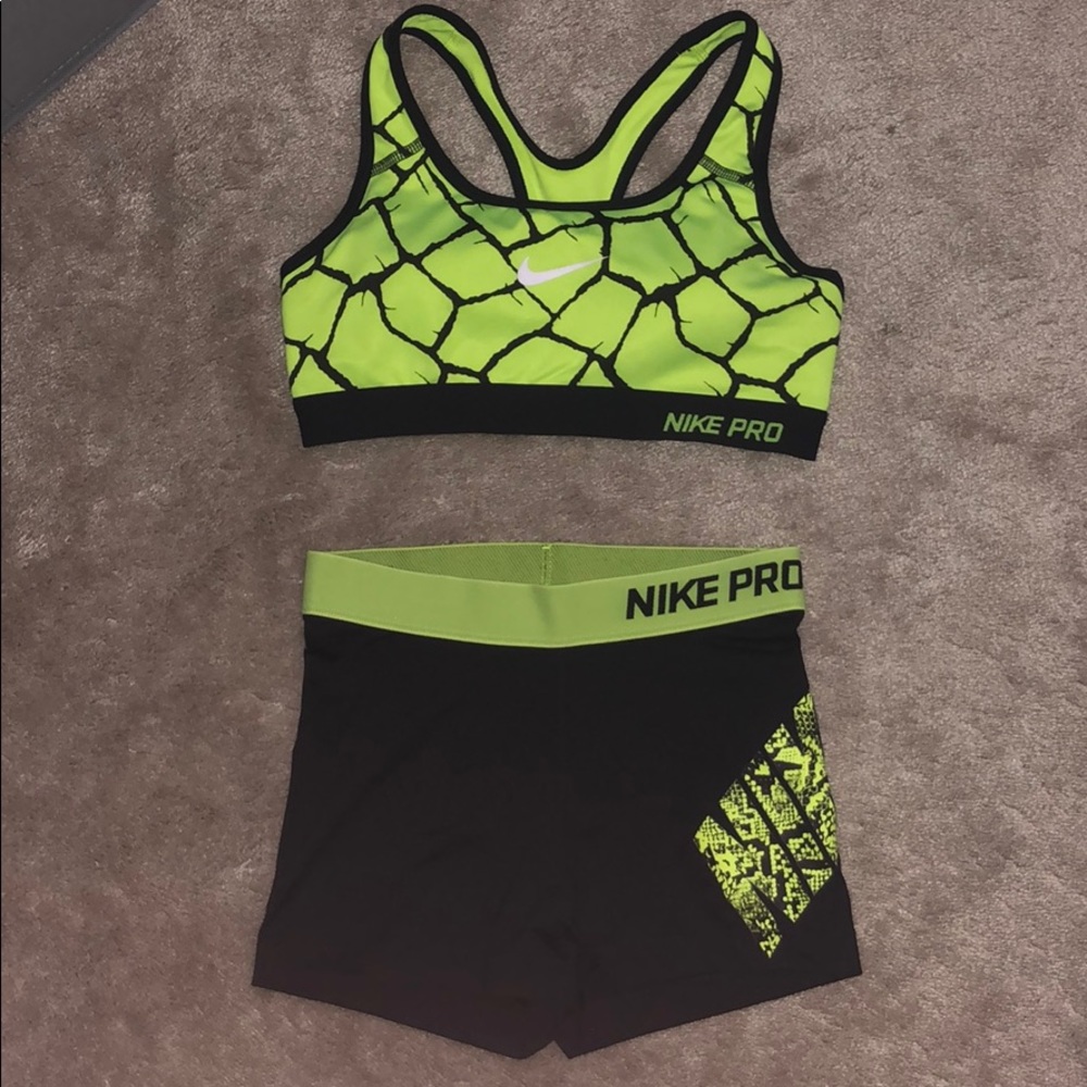 Nike pro spandex shorts and padded matching bra